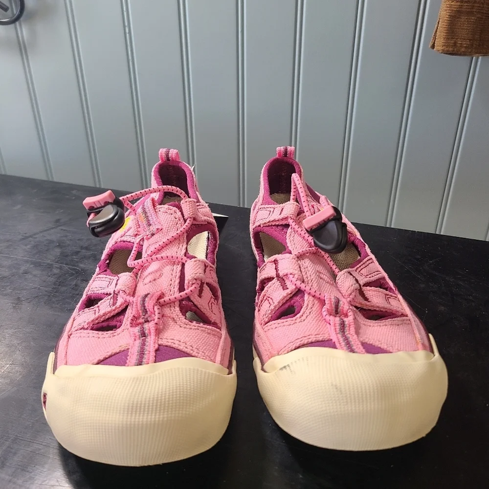 Keen Pink Girls Sandal Sneakers